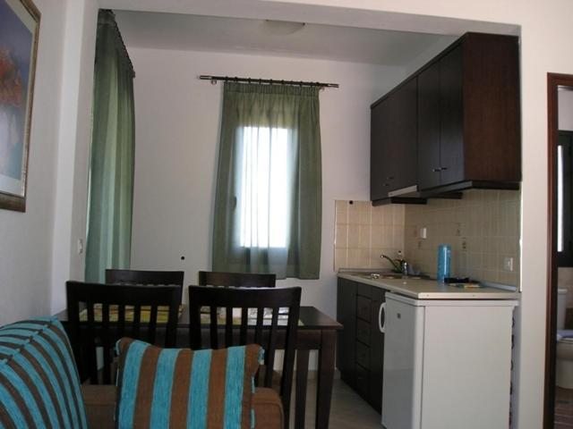 Golden Beach Inn Chrisi Ammoudia Esterno foto